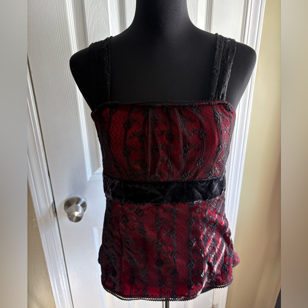 NY Collection Red and Black Lace Top